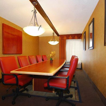 Holiday Inn Express Forsyth By Ihg Facilités photo