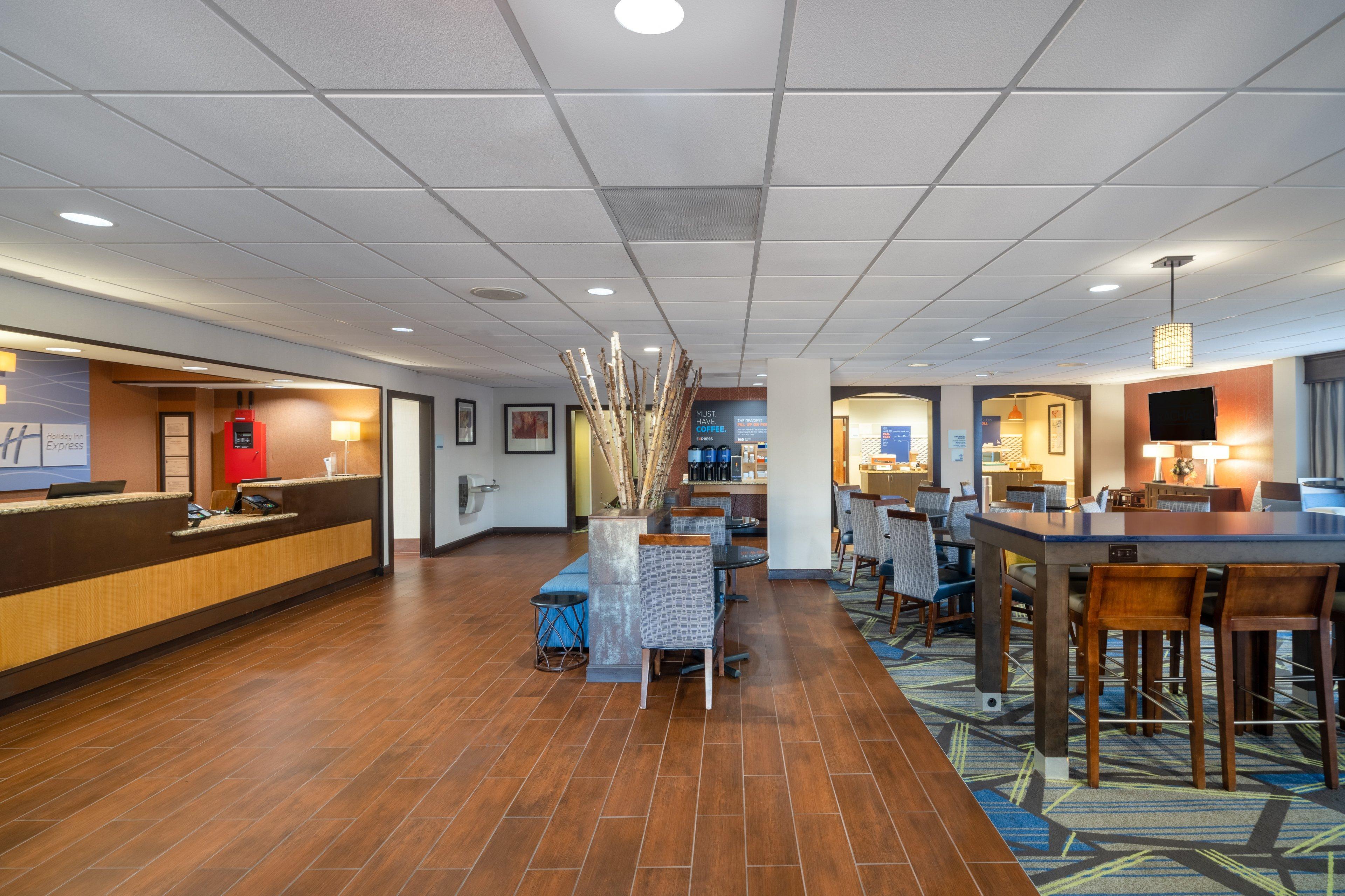 Holiday Inn Express Forsyth By Ihg Extérieur photo