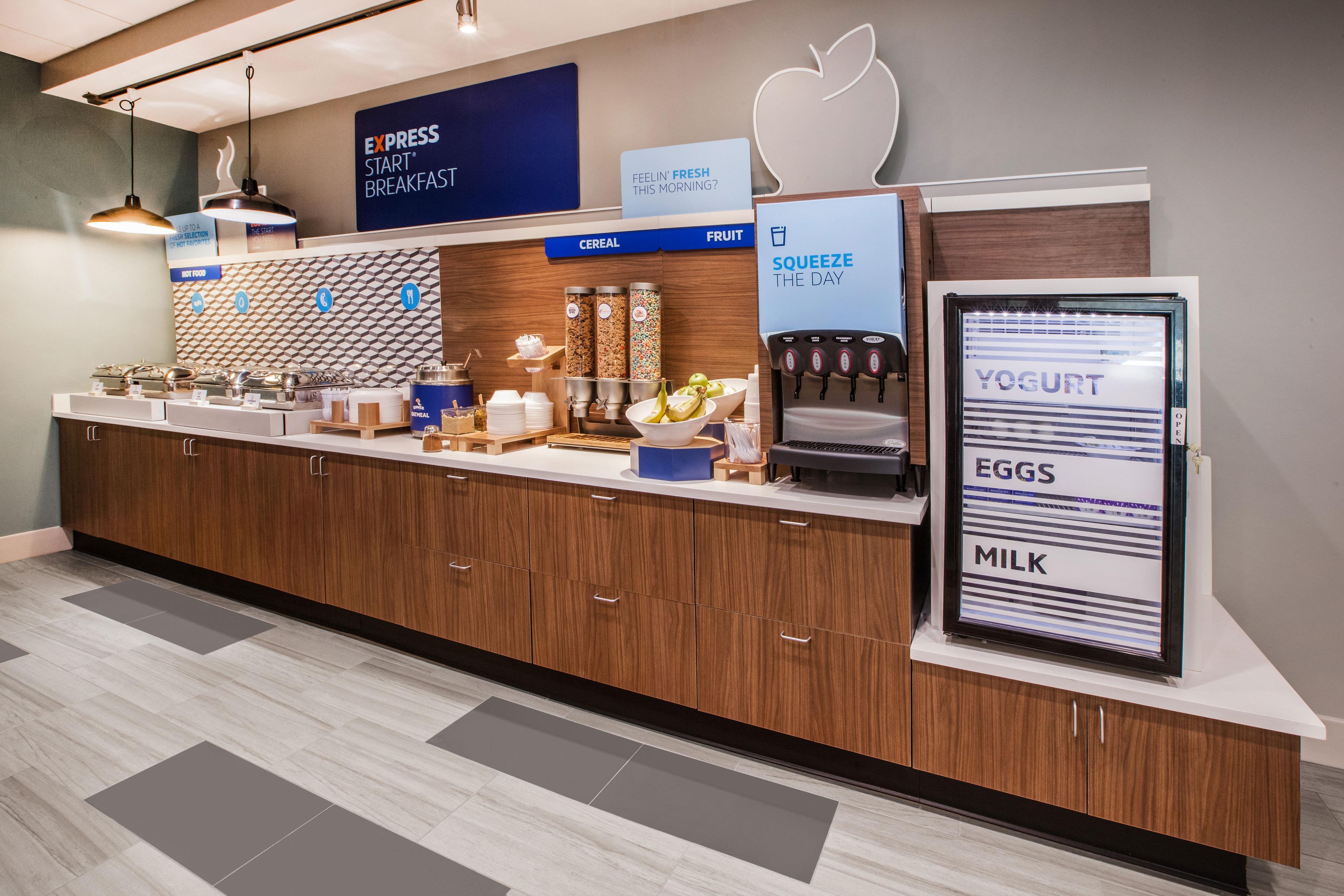Holiday Inn Express Forsyth By Ihg Extérieur photo