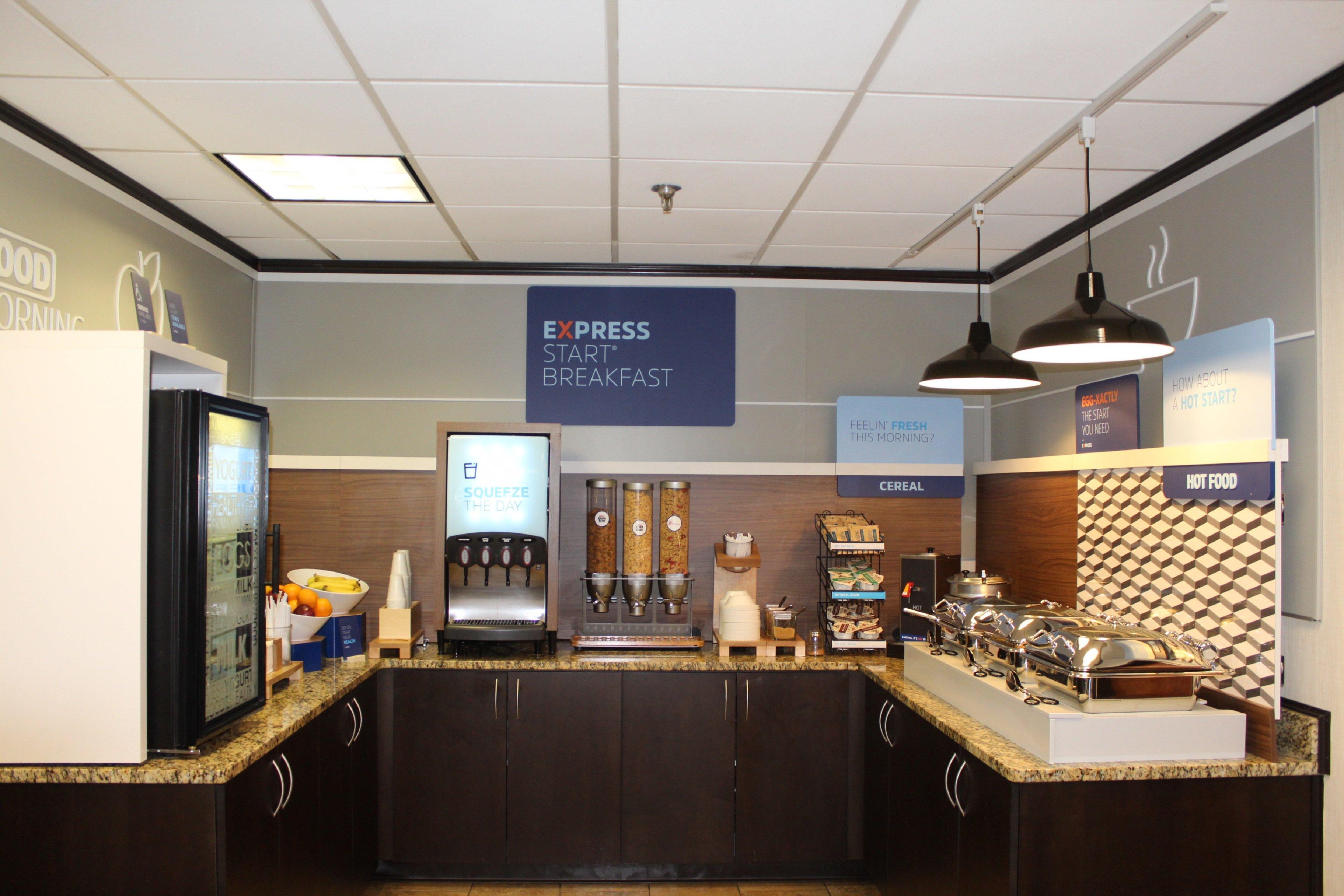 Holiday Inn Express Forsyth By Ihg Extérieur photo