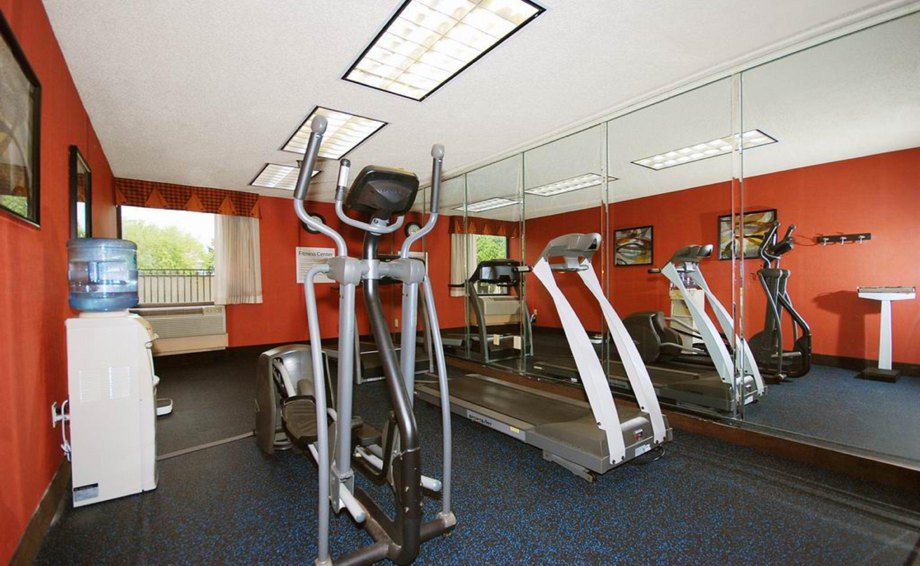 Holiday Inn Express Forsyth By Ihg Extérieur photo