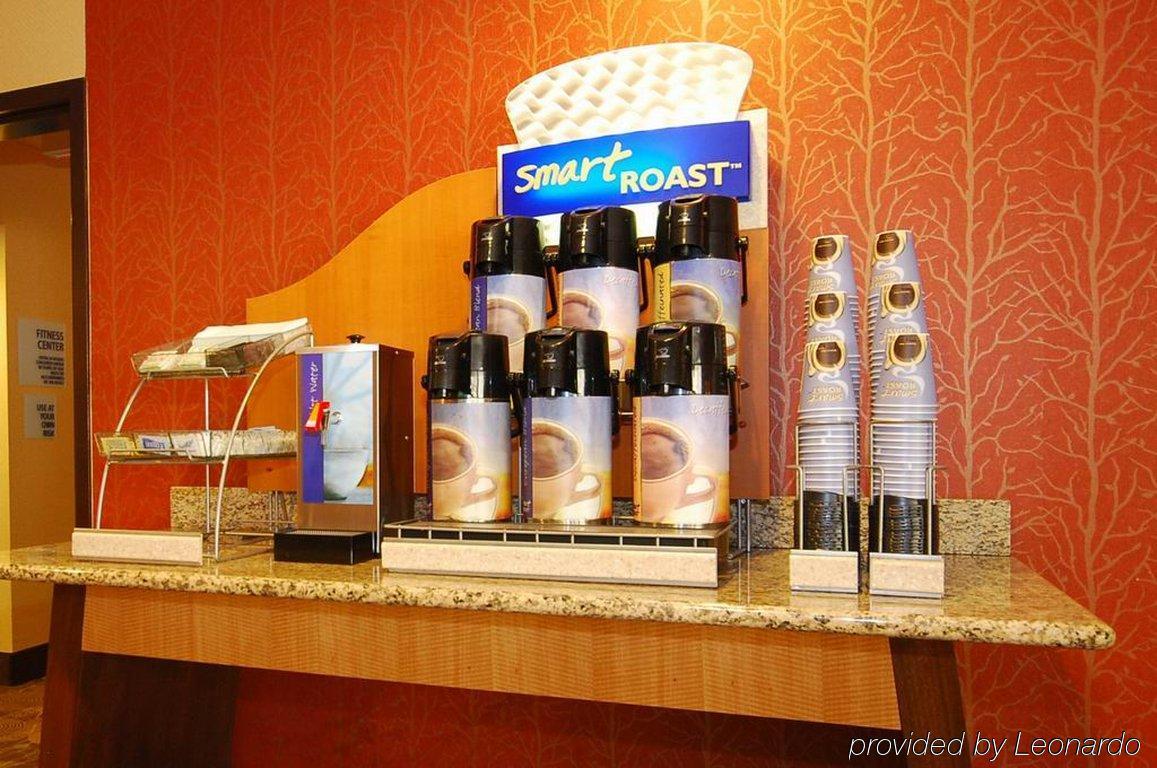 Holiday Inn Express Forsyth By Ihg Restaurant photo